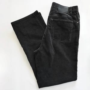 Spodnie sztruksowe Lauren Jeans Co Ralph Lauren z lat 2000. w kolorze ciemnoszarym z wysokim stanem i prostymi nogawkami, z szerokimi nogawkami, rozmiar 10 | Wyprodukowano w Hongkongu