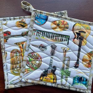 Quilted Pot Holders, Handmade Cook Gift, Kitchen Hot Pads