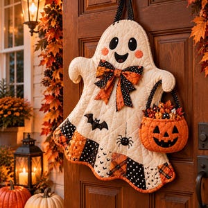 Quilted Halloween Ghost Door Hanger Pattern, Ghost with Pumpkin Candy Bucket, Patchwork Halloween Door Decor, DIY Sewing PDF Pattern