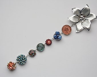 Glass Buttons / Clip Earring & Flower Brooch Sun Catcher / Christmas Decoration / Ornament