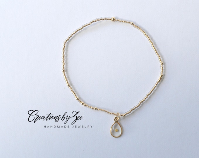 Real Mustard Seed Charm Stretch Bracelet, Crystal Gold Seed Beads and 2mm Gold Filled Accent Beads, Christian Faith Encouragement Gift Idea