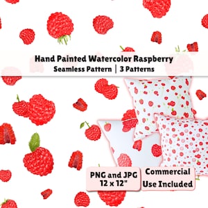 Può includere: Un grafico digitale che presenta un motivo senza cuciture di lamponi dipinti a mano ad acquerello con bacche rosse su sfondo bianco. L'immagine include il testo Hand Painted Watercolor Raspberry Seamless Pattern 3 Patterns, PNG and JPG 12 x 12 e Commercial Use Included, insieme a due cuscini quadrati che mostrano il motivo.