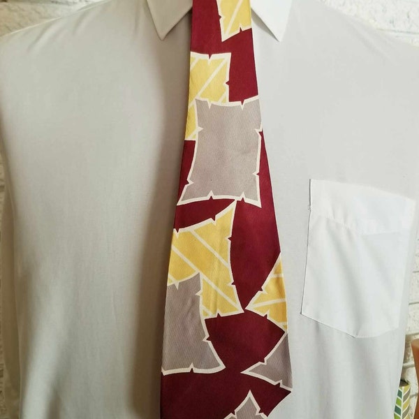 NEW!! 1940's Burgundy Rayon Tie with Abstract Design! "Beau Brummell"