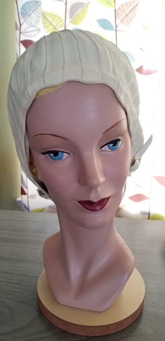 NEW!! 1960s Cream Swim Cap!!