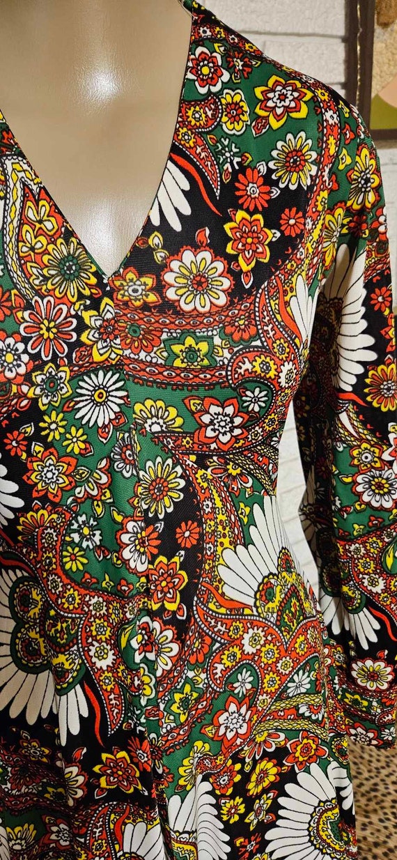 NEW!! 1970's Long Paisley Floral Polyester Jersey… - image 2