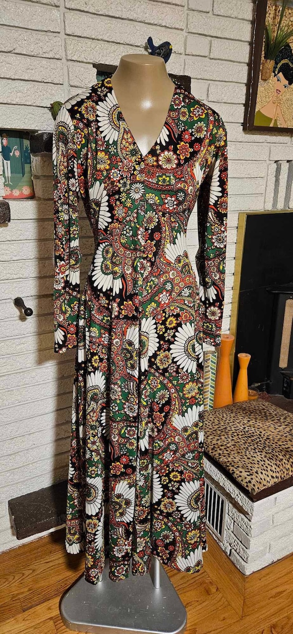 NEW!! 1970's Long Paisley Floral Polyester Jersey… - image 1