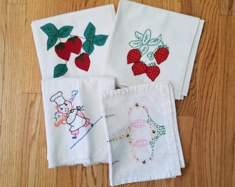 NEW!! 4 Piece Linen Set! 3 LG Cotton Towels and One Runner. 1940's-1950's