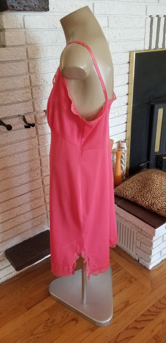 1950's Coral Full Dress Slip! Size 12/14 - image 3