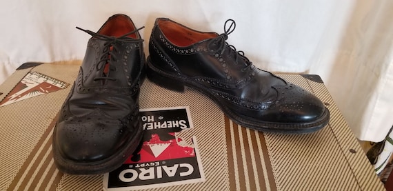 1950's Black Leather Wingtip Shoes! Size 9 - image 1