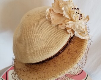 Chapeau Femme Beige Années 50 - Velours - Taille 52 - Vintage - Un Peu Défraîchi