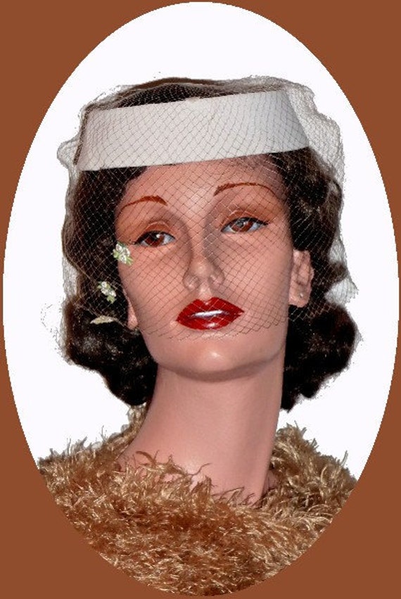 1950's Ivory Wedding/Formal Netted Wreath Hat!! - image 1