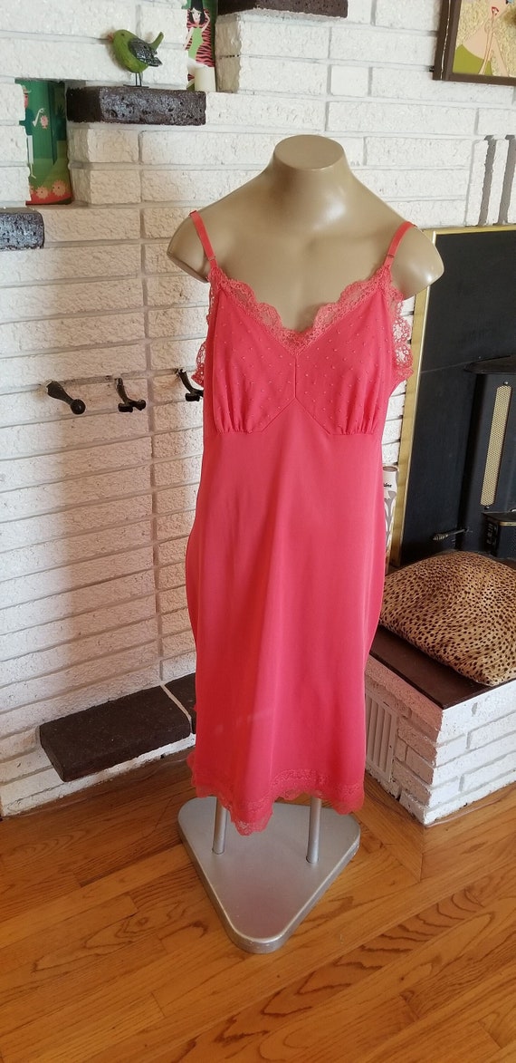 1950's Coral Full Dress Slip! Size 12/14