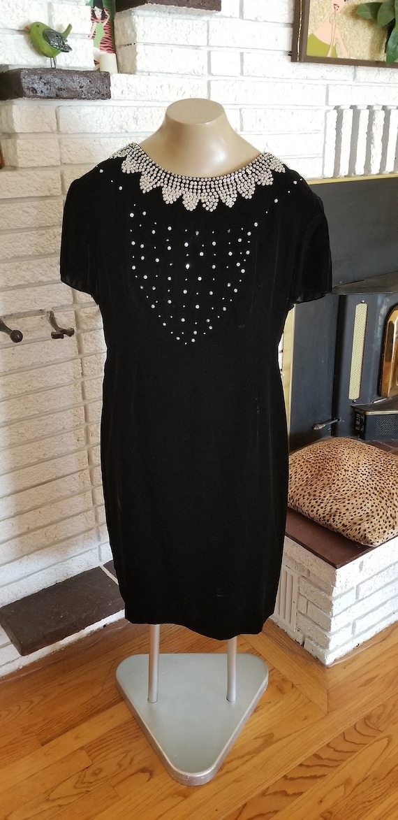 1950's Black Velvet Evening Dress! Size 12/14 As I