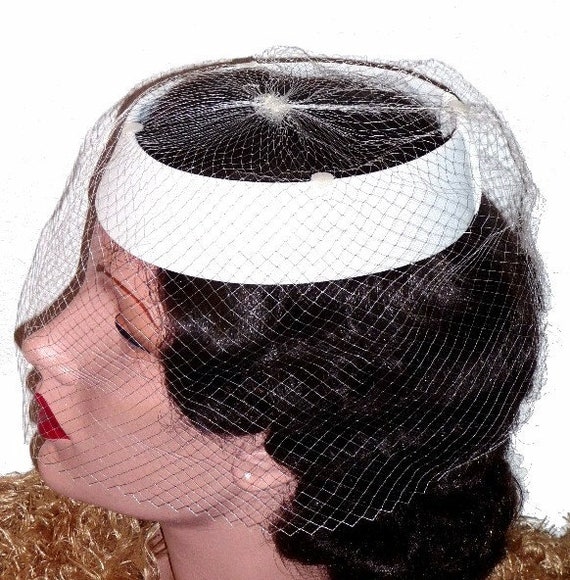 1950's Ivory Wedding/Formal Netted Wreath Hat!! - image 2