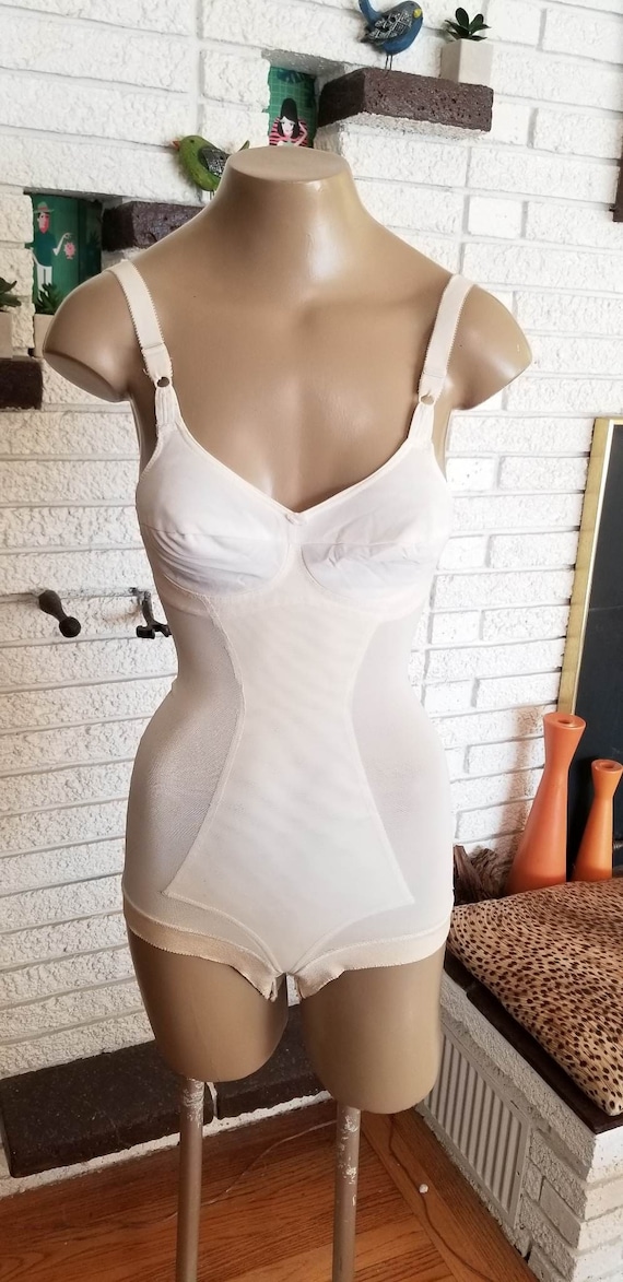 1950s Full Body Bra Girdle! Size 8 32B