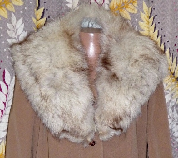 1940's Vintage Fox Fur Collar!! Soft and Fluffy!! - image 1