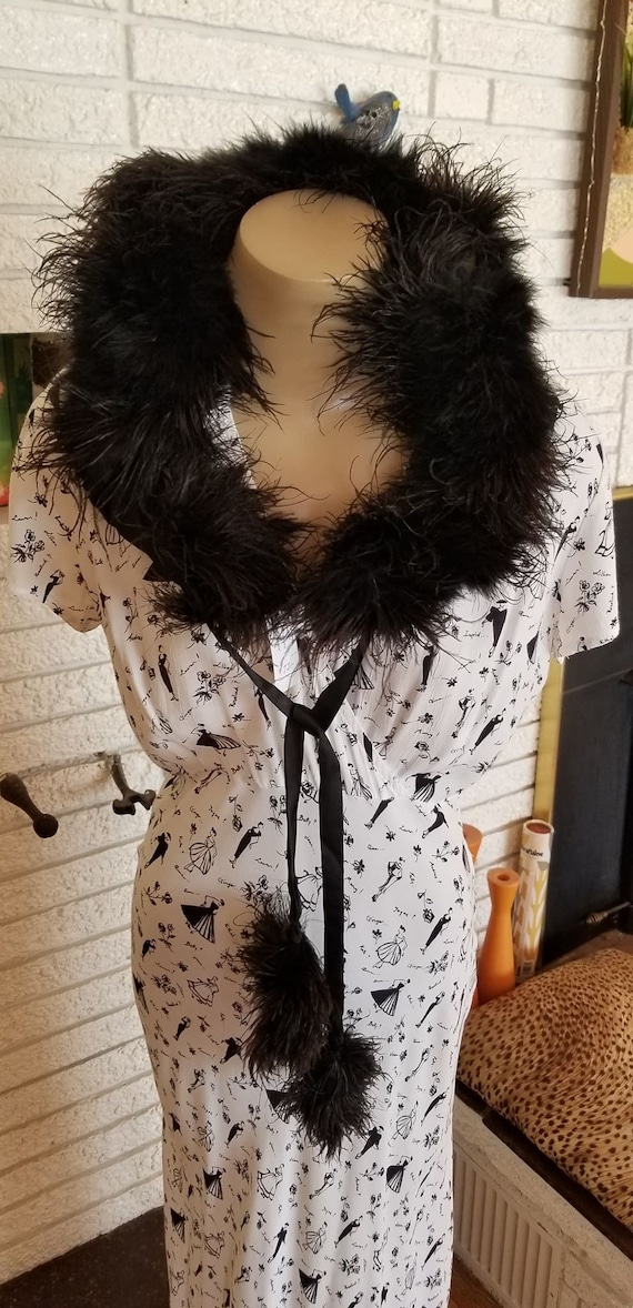 Victorian Marabou Neck Collar! Silk Lined!