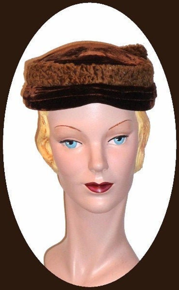1950's Brown Velvet Suit Hat with Fur Detail!!