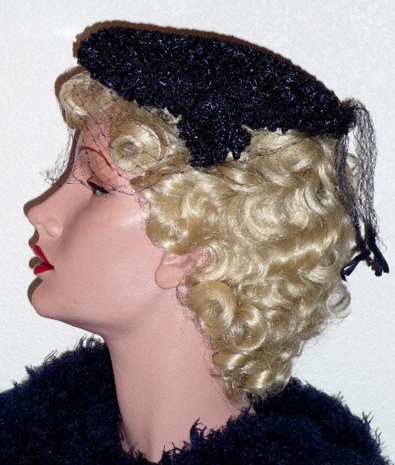 1950's Navy Cocktail Hat with Netting! - image 3
