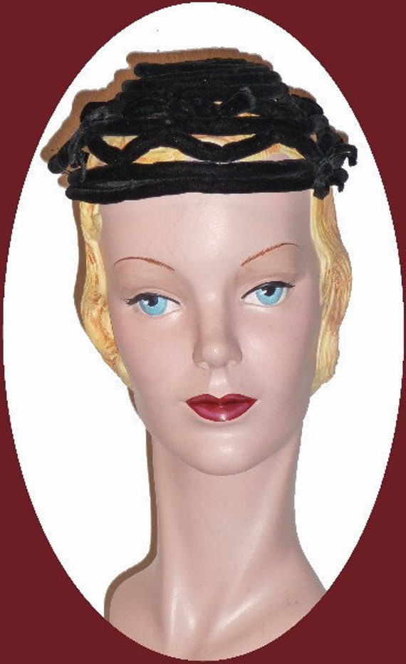 1950's Black Velvet Cocktail Cap!!