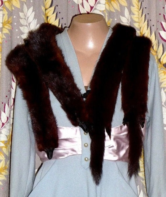 Amazing 1940's Vintage Dark Brown Links-O-Minks Co