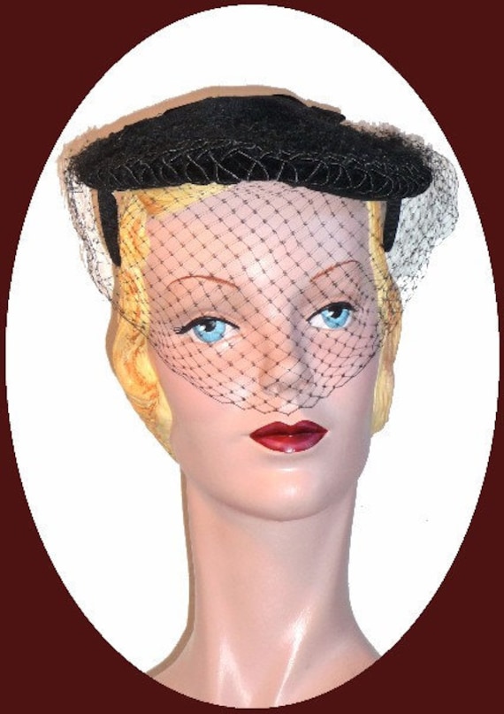 1950's Black Velvet Cocktail Hat with netting!