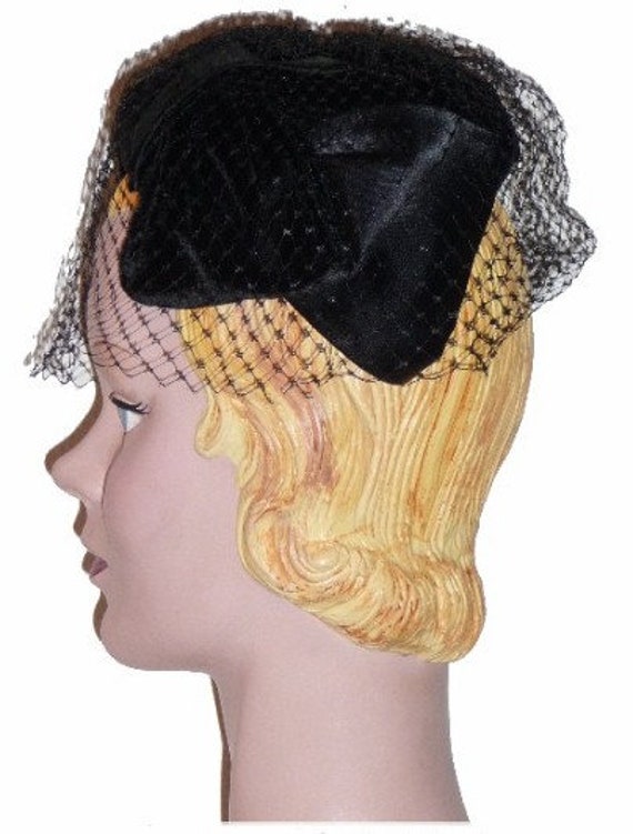 1950's Black Cocktail Hat with netting!! - image 5