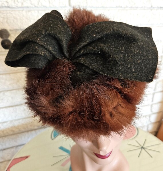 1940s Felt Hat With Bow and Mink Fur , Size 22 - Etsy display picture 3