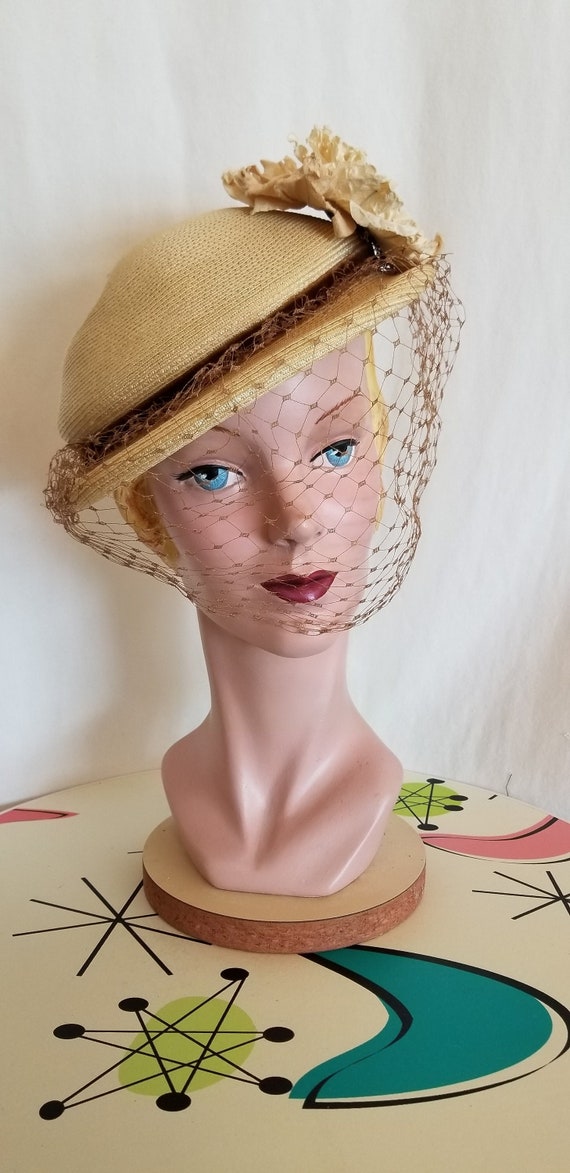 1950's Tan Weave Dress Hat with Net and Flower Det