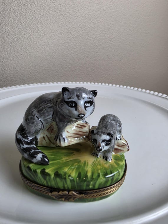Vintage Limoges Racoon Porcelain Trinket Box Elda Creations Stamped Collectible View 6