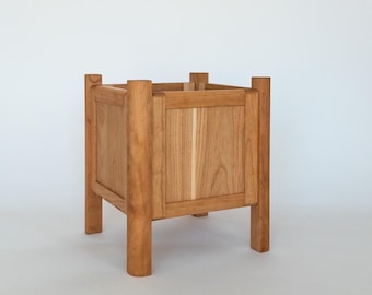 Soporte minimalista para plantas de cerezo, macetero de madera maciza hecho a mano para macetas de 20 cm, maceta de interior.