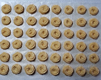 Royal icing flowers for cookie decorating, swirl roses, gold