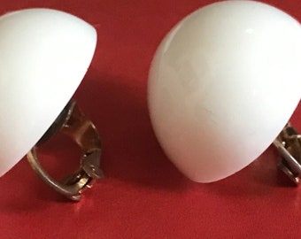 Mid-century Hong Kong, Vintage Signed Marvella White Lucite Clip-on Earrings