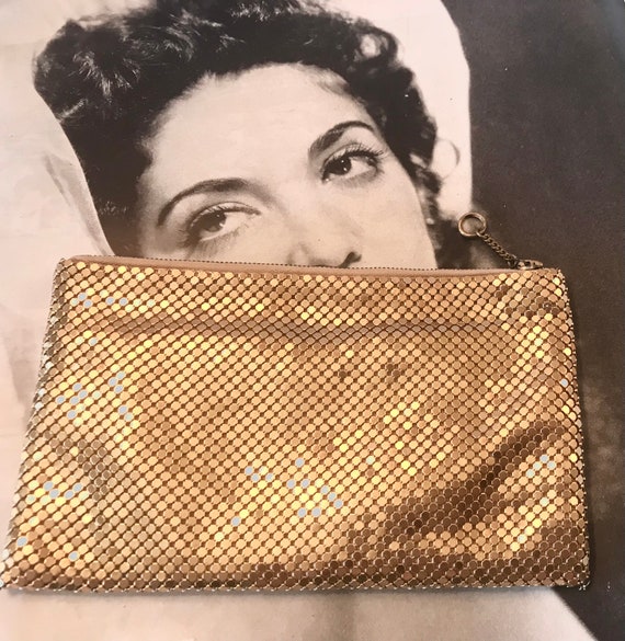 1930s Vintage Gold Mesh Purse, Bond Street New Yo… - image 1