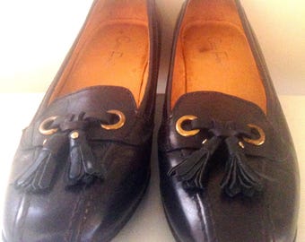 Vintage Coco Fleur Leather Tasseled Loafers: Handmade Blue-Black Slip-Ons Shoes, Size 10.5