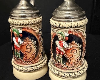 Vintage Miniature Beer Stein Salt and Pepper Shakers | German -  Bavarian October Fest | Hand Painted Ceramic shakers | Kitsch Collectables