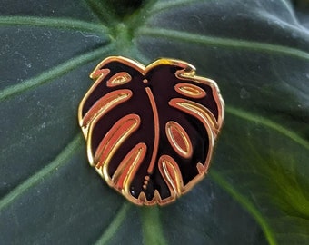 Monstera - hard enamel pin