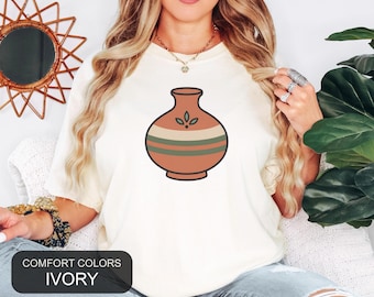Pottery Shirt, Minimal Bud Vase Icon Tee, Comfort Colors Ceramics Gift, Handmade Wheel Throwing Art, Gift for Potter and Artist