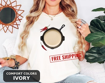 Cooking Lover T-Shirt, Home Chef Gift for Kitchen Enthusiasts, Retro Cast Iron Skillet Tee, Funny Cooking Shirt for Mom and Dad