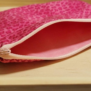 Hot pink cheetah print multipurpose zipper bag image 2