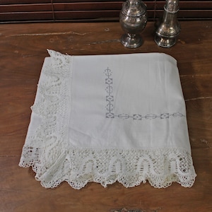 Vintage Linen Sheet with Hand Embroidered Detail and Bobbin Lace Edging – Elegant Antique Bedding - Vintage French Linen Sheet