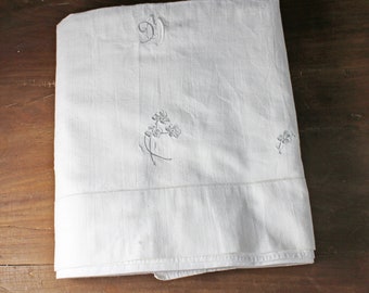 Vintage Linen Sheet - Embroidery sheet - Flat sheet