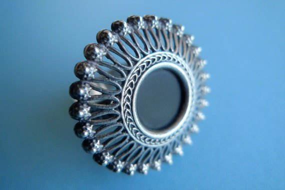Tribal India parasol silver ring