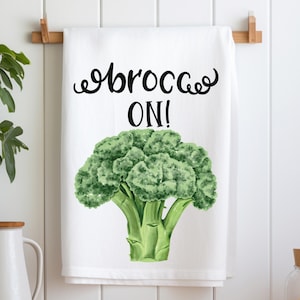 Broccoli Tea Towel, Broccoli Kitchen Towel,  Broccoli Flour Sack Towel, Food Pun Dish Towel, Broccoli Dish Towel, Housewarming Gift