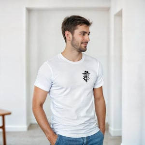 BNDIT Streetwear T-Shirt - Urban Aesthetic Short Tag Graphic Tee - Heavyweight Cotton Casual Urban Apparel - Minimalist Street Style Shirt