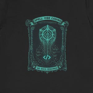 Camiseta Vibe Coding / Camiseta divertida para programadores "No Docs Required" / Camiseta para programadores nerds Spell Scroll / Regalo para desarrolladores