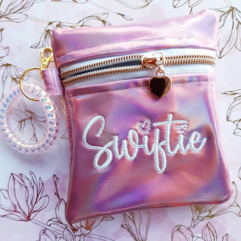 Embroidered zipper bag Swiftie in Pink image 1