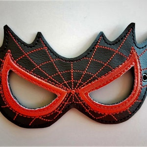 Child's Mask Spiderman Red Vinyl or Spider Gwen Black for Spin