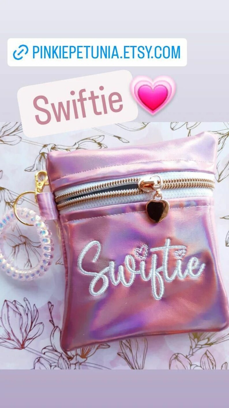 Embroidered zipper bag Swiftie in Pink image 4