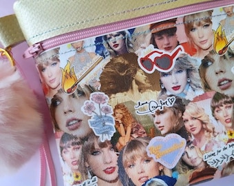 Taylor Wristlet Purse